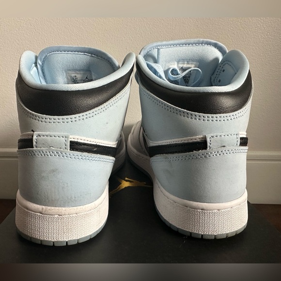 Air Jordan 1 mid SE (GS) - Picture 4 of 12